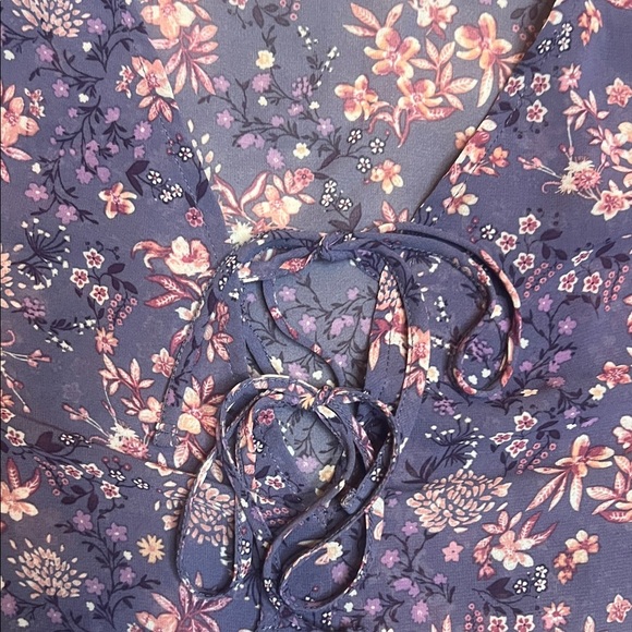 NWT Elegant Floral Lace-Up Blouse in Purple Wild Skye XL - Picture 8 of 11